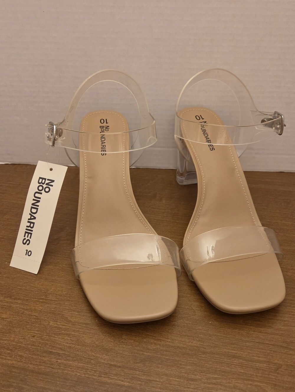No Boundaries Clear Strap Beige Block Heel Sandals, Size 10. NEW